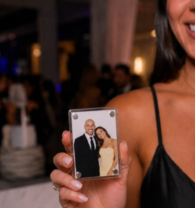 The-Photo-Magnet1a